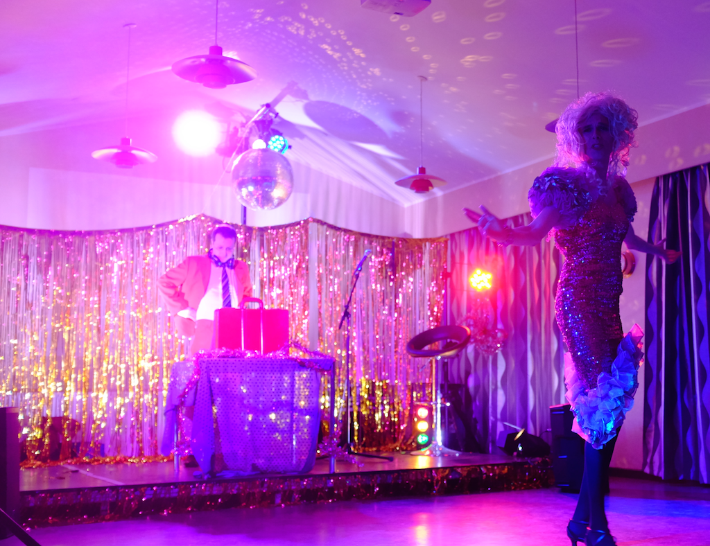 Juste un petit peu d’amour